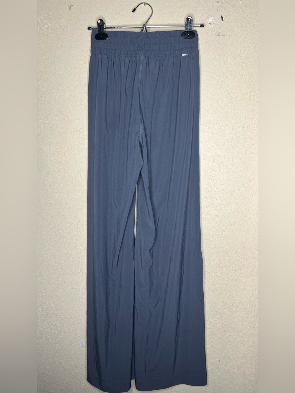 Vuori Wide-Leg Lounge Pants in Slate - Picture 8 of 8